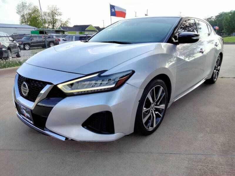 Nissan Maxima SV 2020
