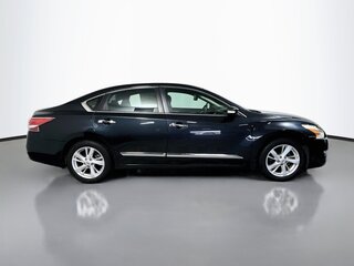 2015 Nissan Altima SV — photo 2