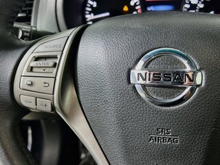 2015 Nissan Altima SV — photo 16