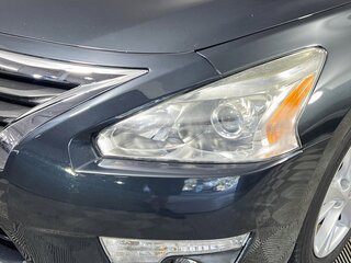 2015 Nissan Altima SV — photo 9