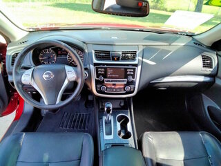 2018 Nissan Altima SL — photo 18