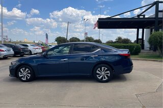 2022 Nissan Altima S — photo 8