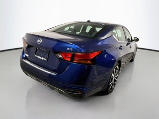 2019 Nissan Altima SR — photo 3