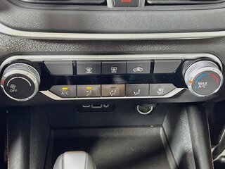 2019 Nissan Altima SR — photo 23