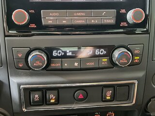 2024 Nissan Titan SV — photo 22