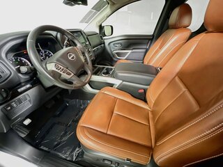 2024 Nissan Titan SV — photo 11