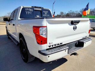2019 Nissan Titan SV — photo 7