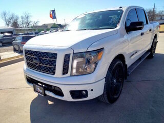 2019 Nissan Titan SV — photo 1