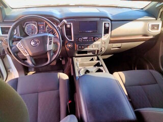 2019 Nissan Titan SV — photo 18