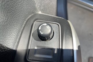 2017 Nissan Titan SV — photo 29