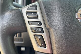 2017 Nissan Titan SV — photo 25