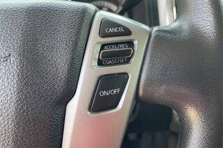 2017 Nissan Titan SV — photo 26