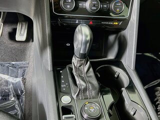 2022 Volkswagen Atlas SEL R-Line — photo 21