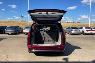2018 Chrysler Pacifica Touring Plus — photo 12
