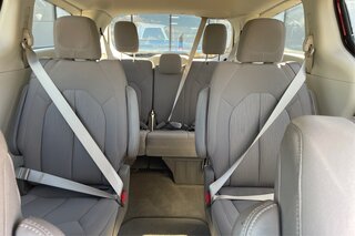 2018 Chrysler Pacifica Touring Plus — photo 14