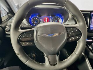 2025 Chrysler Pacifica Limited — photo 15