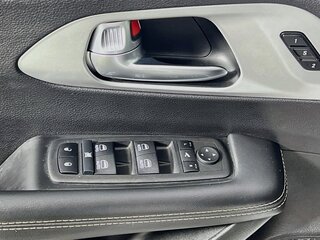 2025 Chrysler Pacifica Limited — photo 14