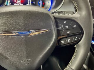 2025 Chrysler Pacifica Limited — photo 17