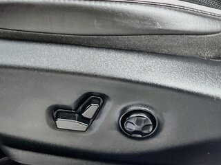 2025 Chrysler Pacifica Limited — photo 13