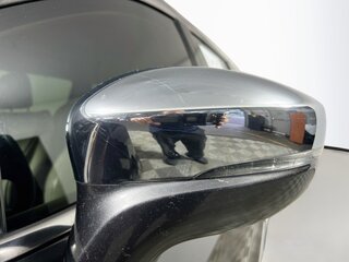 2020 Chrysler Pacifica Limited — photo 10
