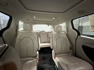 2020 Chrysler Pacifica Limited — photo 30