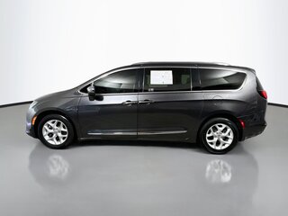 2020 Chrysler Pacifica Limited — photo 6