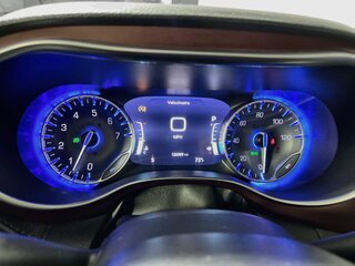 2020 Chrysler Pacifica Limited — photo 18