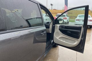 2019 Dodge Grand Caravan SE — photo 23