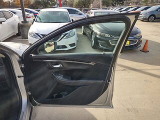 2017 Chevrolet Impala 1LT — photo 11