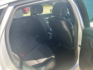 2018 Chevrolet Impala 1LT — photo 15