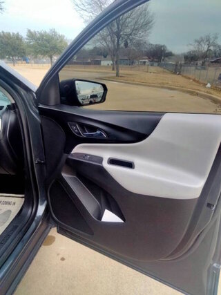 2019 Chevrolet Equinox LS — photo 19