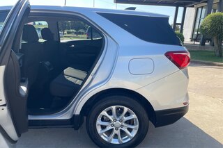 2020 Chevrolet Equinox LT — photo 10