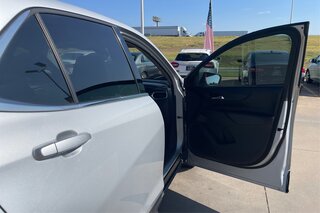2020 Chevrolet Equinox LT — photo 23