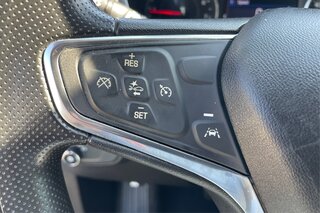 2020 Chevrolet Equinox LT — photo 25