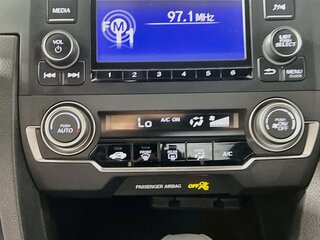 2017 Honda Civic LX — photo 23