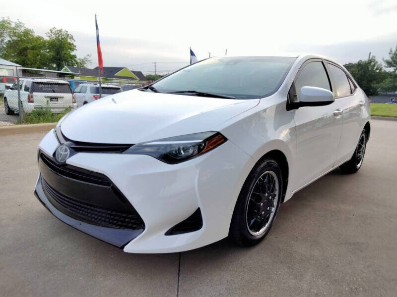 Toyota Corolla LE 2019