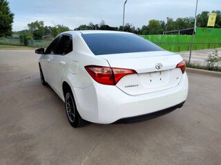 2019 Toyota Corolla LE — photo 7