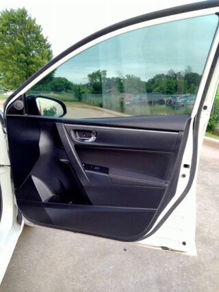 2019 Toyota Corolla LE — photo 17
