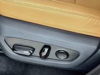 2025 Lexus NX 250 — photo 13