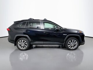 2025 Toyota Rav4 XLE Premium — photo 2