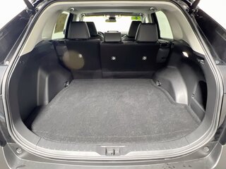 2025 Toyota Rav4 XLE Premium — photo 31