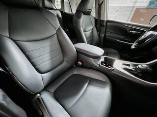 2025 Toyota Rav4 XLE Premium — photo 28
