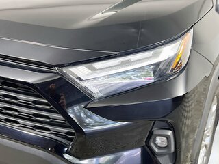 2025 Toyota Rav4 XLE Premium — photo 9
