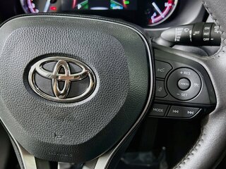 2025 Toyota Rav4 XLE Premium — photo 17