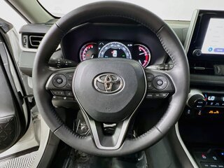 2025 Toyota Rav4 XLE Premium — photo 14