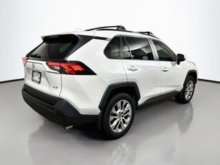 2025 Toyota Rav4 XLE Premium — photo 3