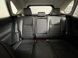 2025 Toyota Rav4 XLE Premium — photo 29