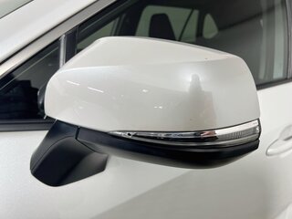 2025 Toyota Rav4 XLE Premium — photo 9