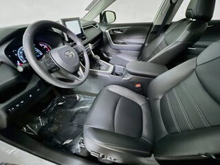 2025 Toyota Rav4 XLE Premium — photo 11