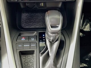 2025 Toyota Rav4 XLE Premium — photo 20